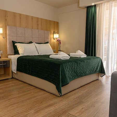 Ferienwohnung Oxygen Olympiakí Aktí Exterior foto